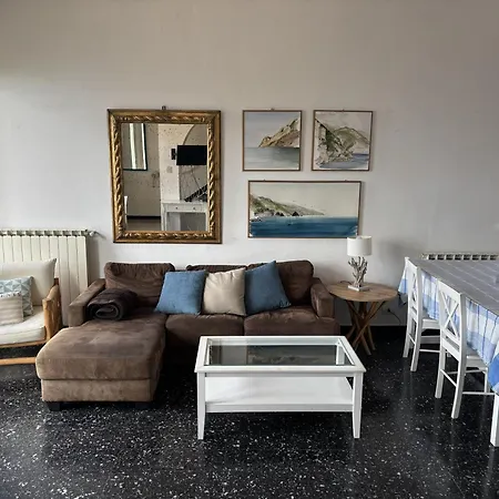 شقة La Casa Di Gino In The Centre With Sea View