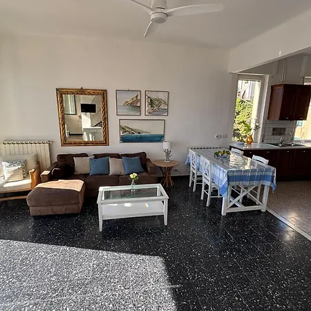 شقة La Casa Di Gino In The Centre With Sea View *