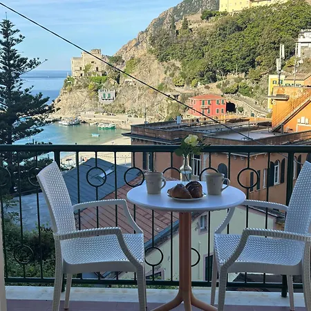 La Casa Di Gino In The Centre With Sea View شقة *