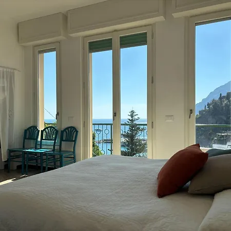 La Casa Di Gino In The Centre With Sea View مونتيروسّو ال ماري