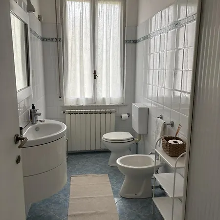 La Casa Di Gino In The Centre With Sea View مونتيروسّو ال ماري